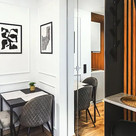 Przytulne Gniazdko W Centrum Wroclawia Apartmán *