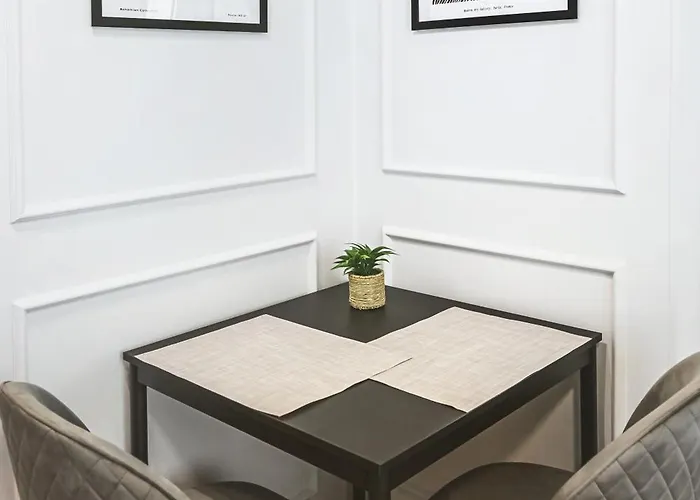 Przytulne Gniazdko W Centrum Wroclawia Апартаменты